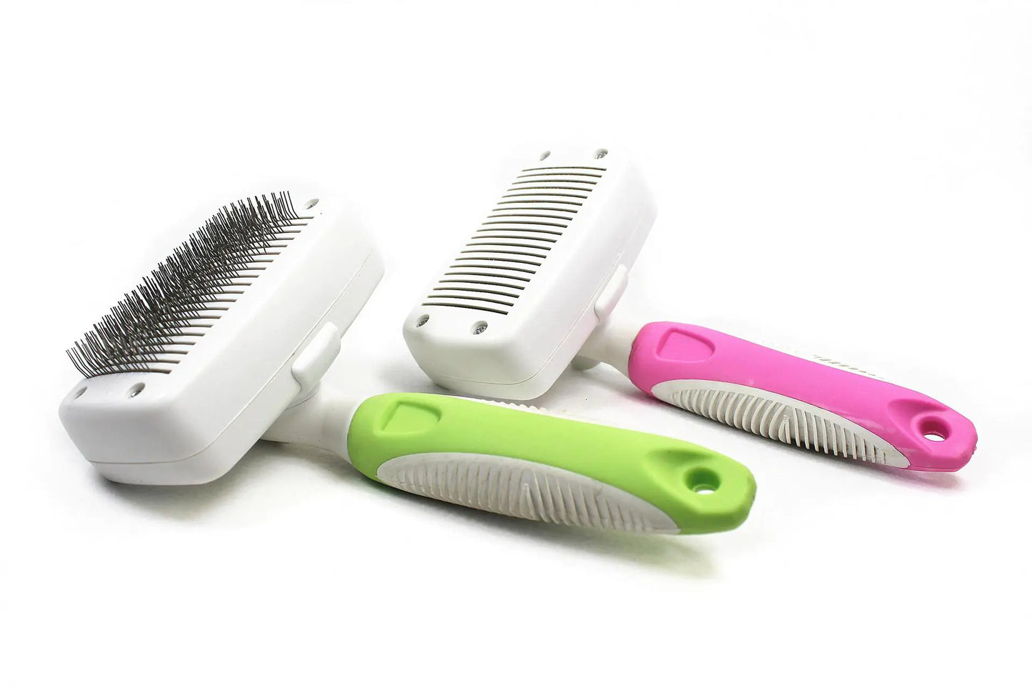 Automatic De-shedding Brush for Dogs and Cats